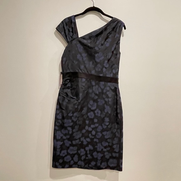 Vera Wang Asymmetical Jacquard Dress, Size 8 - Picture 7 of 7